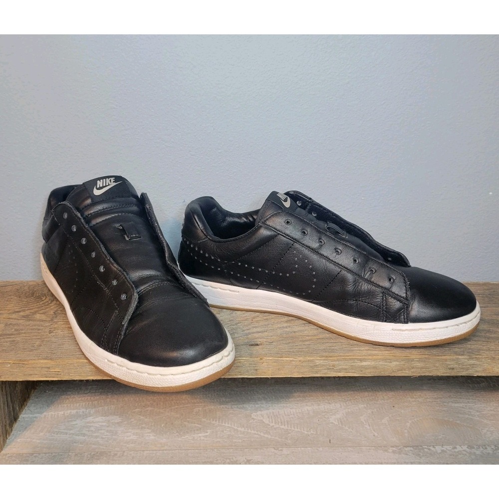 Nike Tennis Classic Ultra Women Size 9 Shoes Black 725111-002